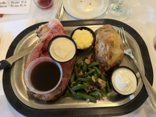 Prime rib dinner at Y Knot Winery